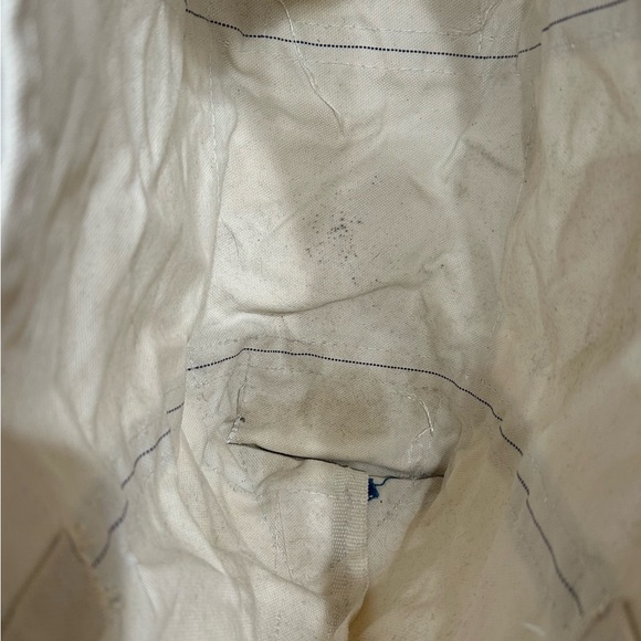 L.L. BEAN Boat and Tote - Picture 6 of 9